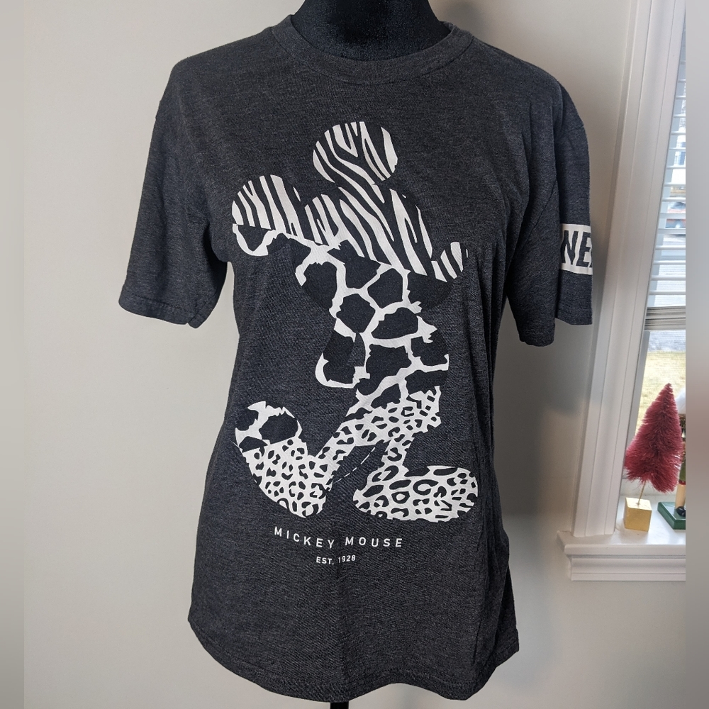 Mickey mouse t-shirt